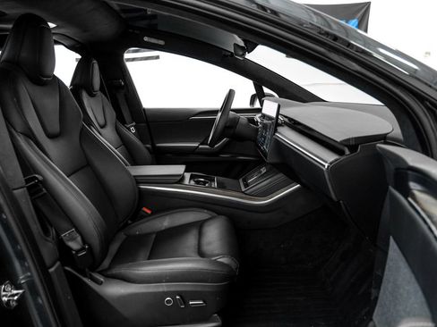 Used 2024 Tesla Model X AWD/4WD image 30
