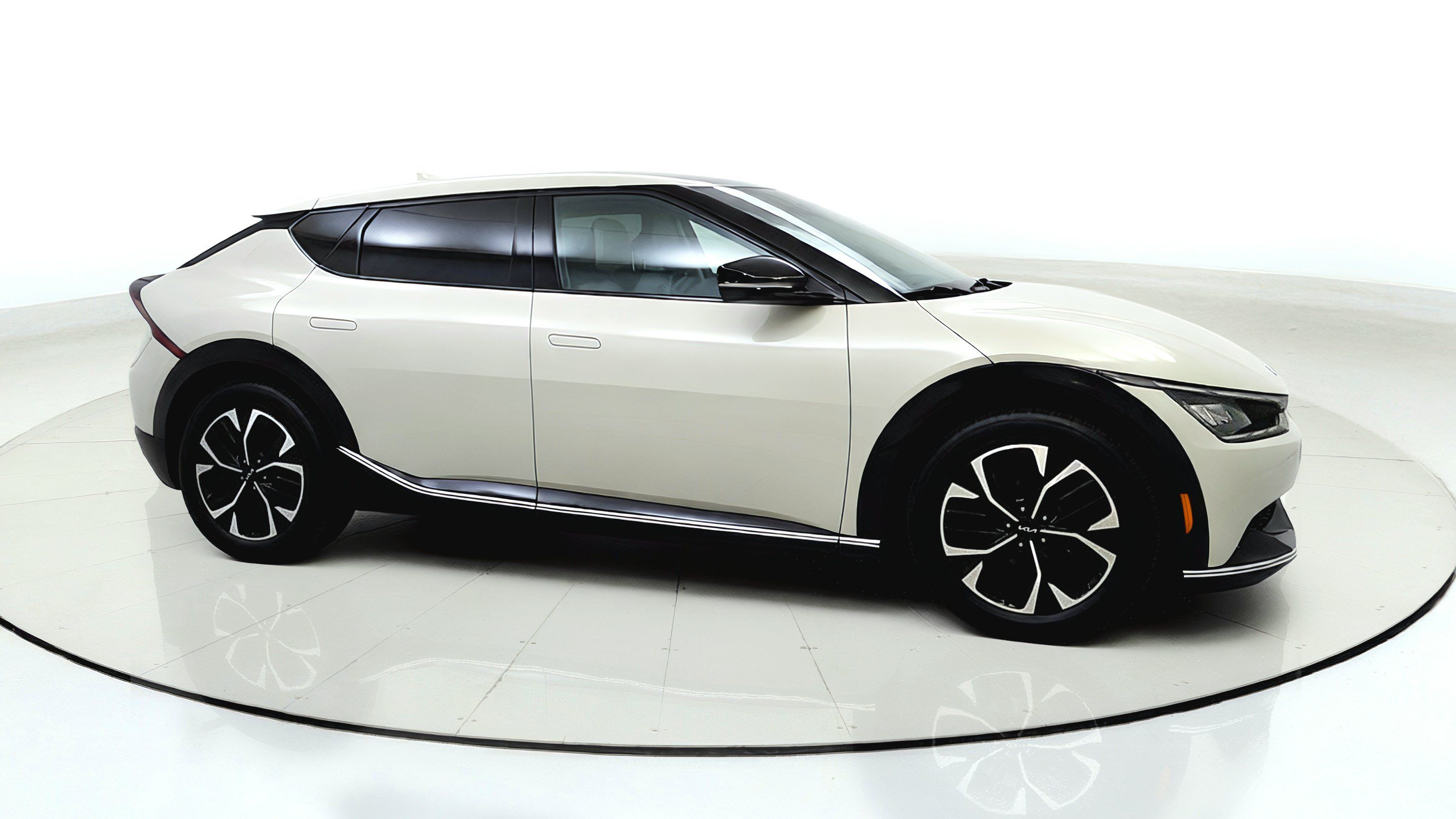 Used 2023 Kia EV6 Wind AWD/4WD image 8