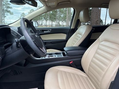 Used 2022 Ford Edge SEL w/ Convenience Package image 21
