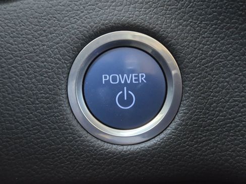 Used 2023 Toyota Sequoia Limited image 24