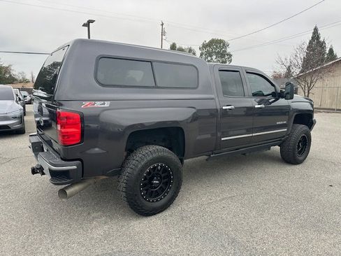 Used 2015 Chevrolet Silverado 2500 LTZ w/ LTZ Plus Package image 11