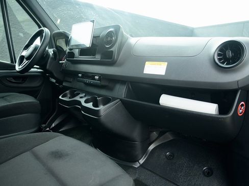 Used 2019 Mercedes-Benz Sprinter 144 Cargo image 14