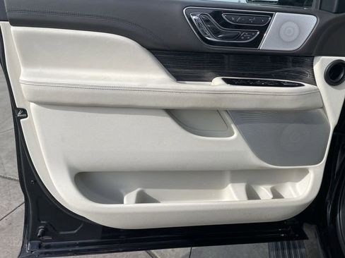 Used 2021 Lincoln Navigator Black Label w/ Cargo Convenience Package image 23