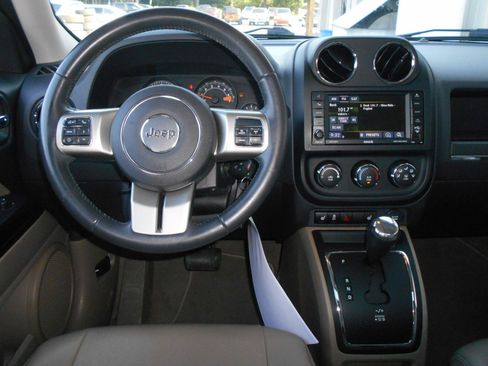 Certified 2016 Jeep Patriot High Altitude AWD/4WD image 5