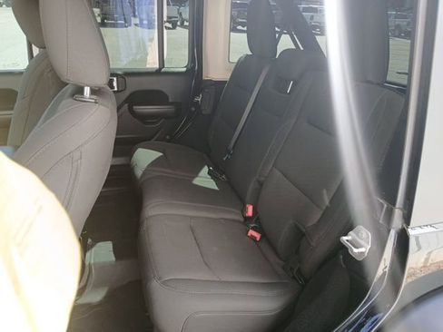 Used 2020 Jeep Wrangler Unlimited Sport S image 15