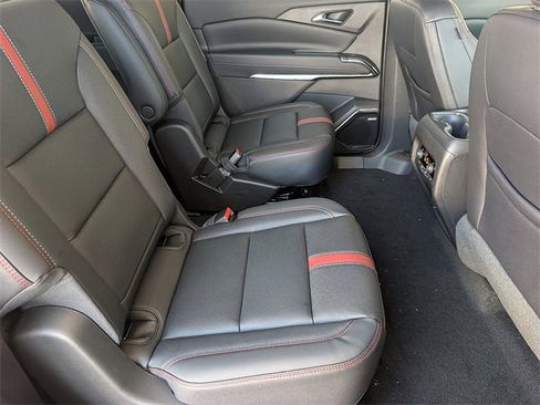 New 2026 Chevrolet Traverse RS image 13