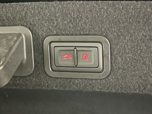 Used 2018 Audi S6 Prestige image 38