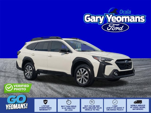 Used 2025 Subaru Outback Premium AWD/4WD image 1