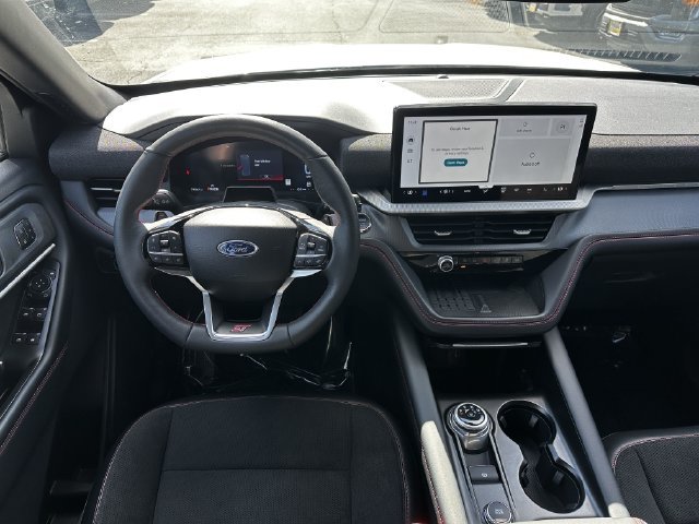 Used 2025 Ford Explorer ST AWD/4WD image 13