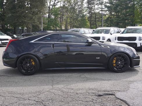 Used 2011 Cadillac CTS V RWD image 17