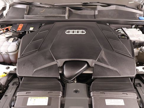 Used 2021 Audi Q7 3.0T Prestige w/ Prestige Package AWD/4WD image 22