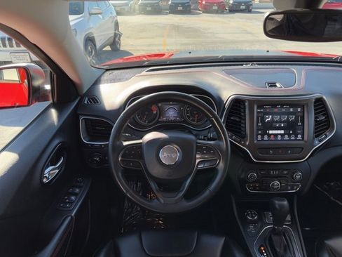 Used 2021 Jeep Cherokee Trailhawk image 21