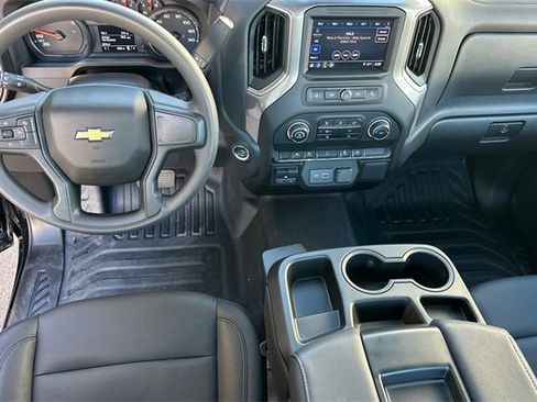 Used 2025 Chevrolet Silverado 1500 W/T w/ Trailering Package image 15