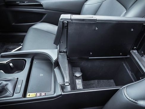 Used 2025 Lexus ES 350 w/ Premium Package FWD image 18