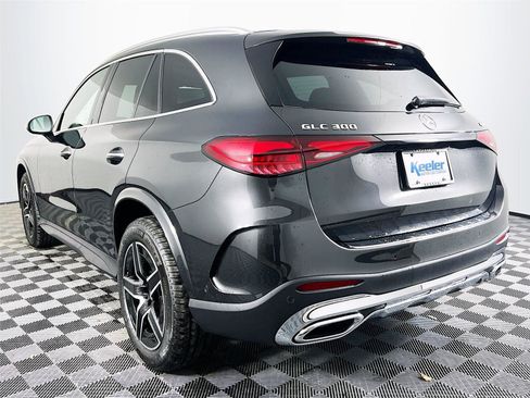 Certified 2025 Mercedes-Benz GLC 300 4MATIC image 4