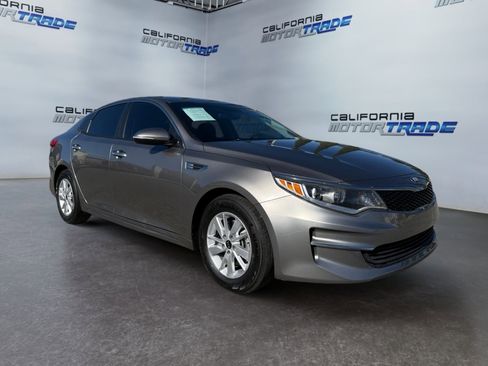 Used 2018 Kia Optima LX image 3