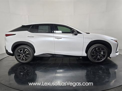 New 2026 Lexus RZ 350e image 3