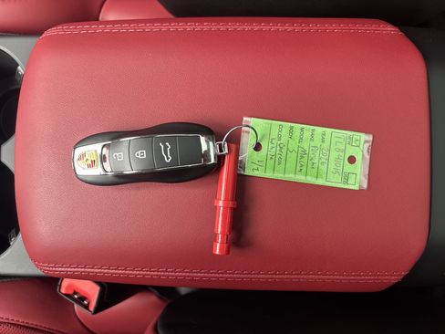 New 2026 Porsche Macan S image 22