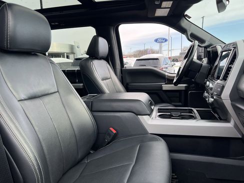 Used 2022 Ford F250 Lariat w/ Black Appearance Package image 25