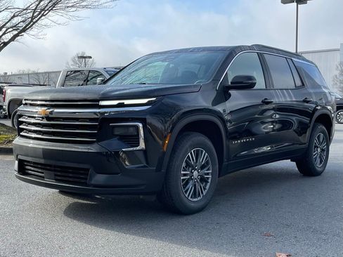 New 2026 Chevrolet Traverse LT image 3