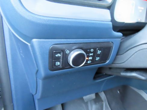 Used 2025 Ford Maverick XL image 13