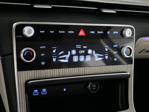 Used 2025 Genesis GV80 3.5T Prestige AWD/4WD image 23