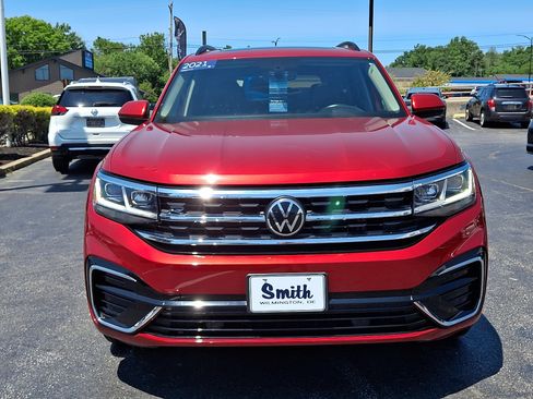 Certified 2021 Volkswagen Atlas SE w/ Panoramic Sunroof Package AWD/4WD image 2