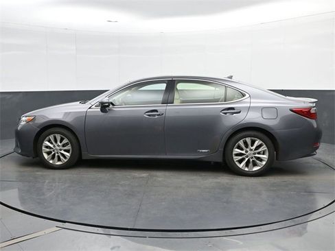 Used 2013 Lexus ES 300h w/ Luxury Pkg image 5