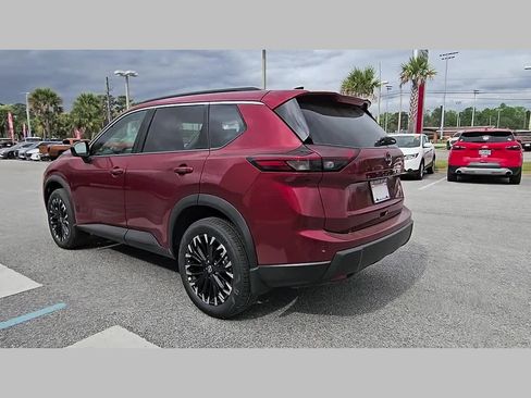New 2026 Nissan Rogue SV FWD image 29