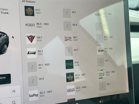 Used 2018 Tesla Model 3 Long Range image 17