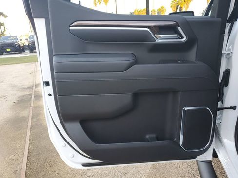 New 2026 Chevrolet Silverado 1500 RST w/ Dark Appearance Package image 17