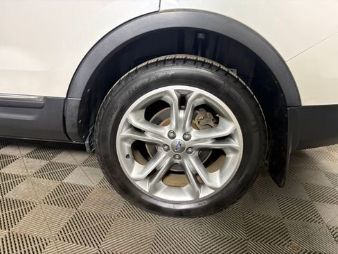 Used 2011 Ford Explorer Limited w/ 302A Rapid Spec Order Code image 24