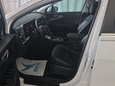 Used 2023 Kia Sportage EX FWD image 7