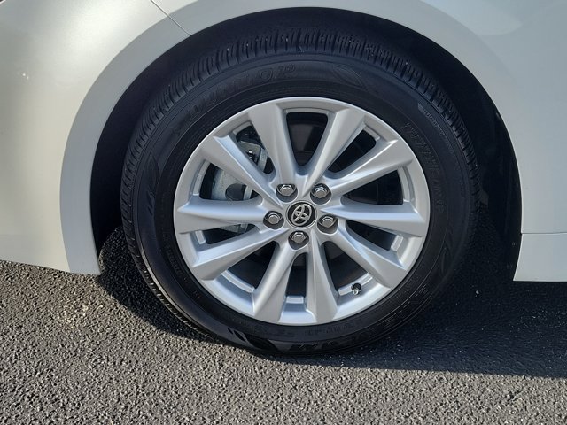 Used 2025 Toyota Corolla SE FWD image 28