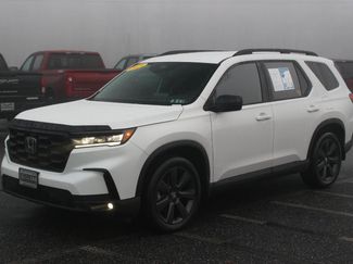 Used 2025 Honda Pilot Sport video 3