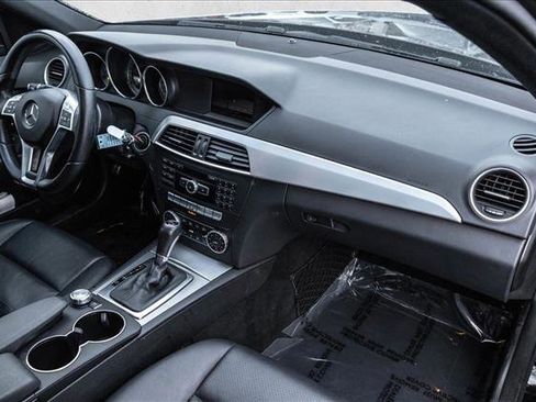 Used 2014 Mercedes-Benz C 300 Sport image 23