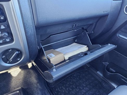 Used 2011 GMC Canyon SLE image 43