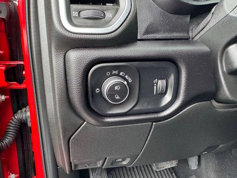 Used 2024 RAM 3500 Big Horn w/ Bed Utility Group AWD/4WD image 17