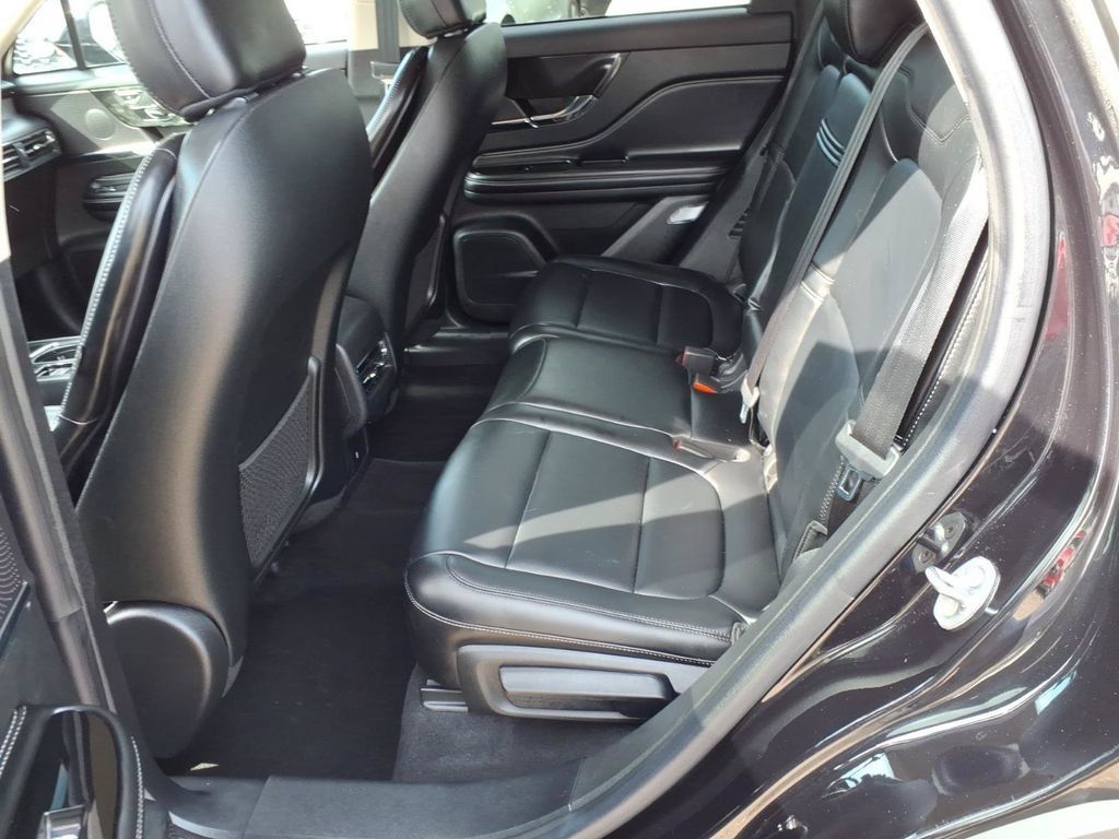 Used 2023 Lincoln Corsair FWD image 8