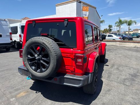 Used 2024 Jeep Wrangler Unlimited Sahara AWD/4WD image 17
