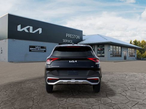 New 2025 Kia Sportage LX image 5