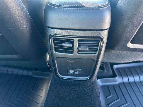 Used 2019 Chrysler 300 S AWD/4WD image 28