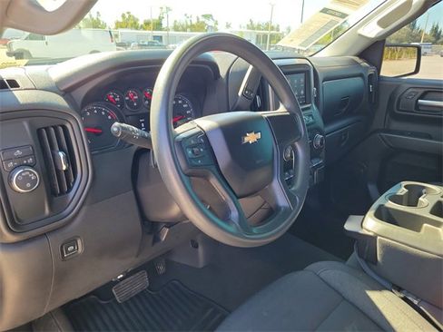 Certified 2024 Chevrolet Silverado 1500 Custom image 15