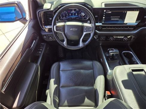 Certified 2022 Chevrolet Silverado 1500 LT Trail Boss w/ Convenience Package II image 12