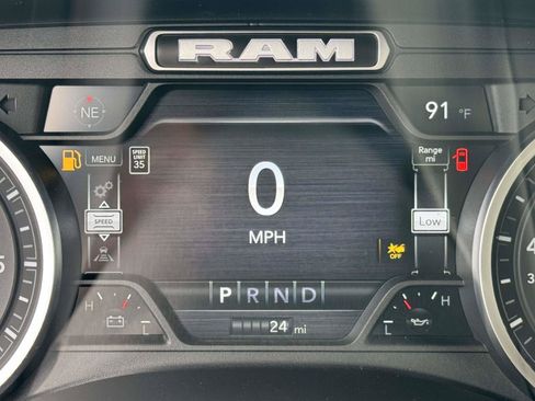 New 2026 RAM 2500 Big Horn AWD/4WD image 17