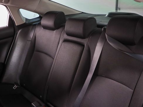 Used 2018 Honda Civic EX image 25