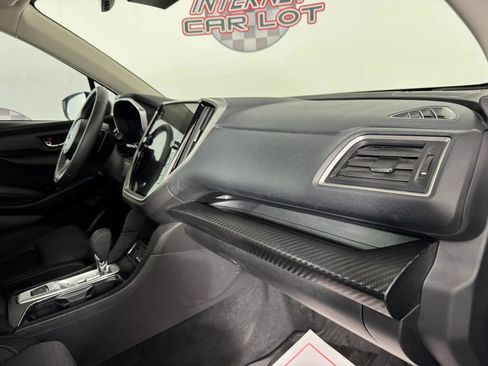 Used 2024 Subaru Ascent Premium w/ Convenience Package image 12