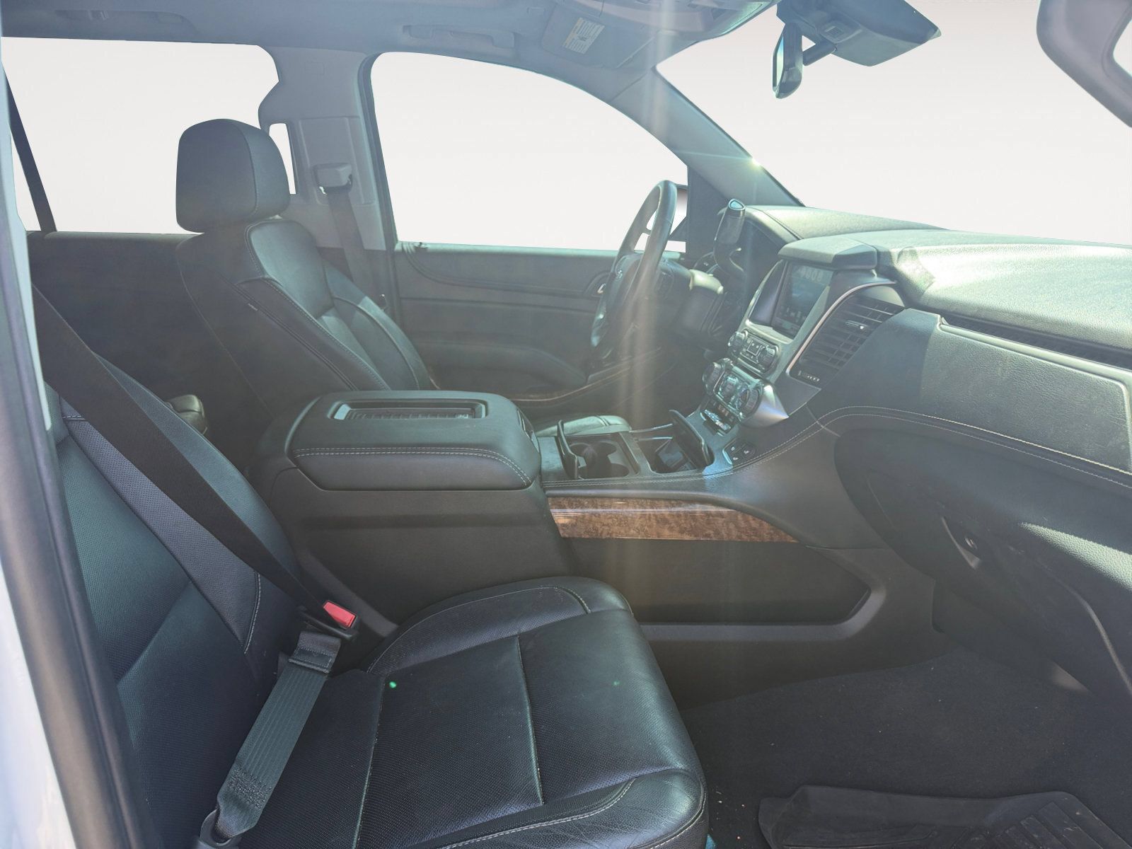 Used 2019 Chevrolet Tahoe Premier w/ RST 6.2L Performance Edition AWD/4WD image 15