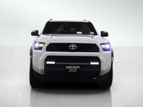 Used 2025 Toyota 4Runner TRD Off-Road Premium AWD/4WD image 11