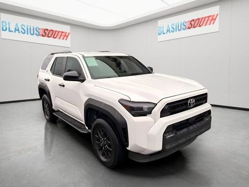 Used 2025 Toyota 4Runner SR5 AWD/4WD image 1